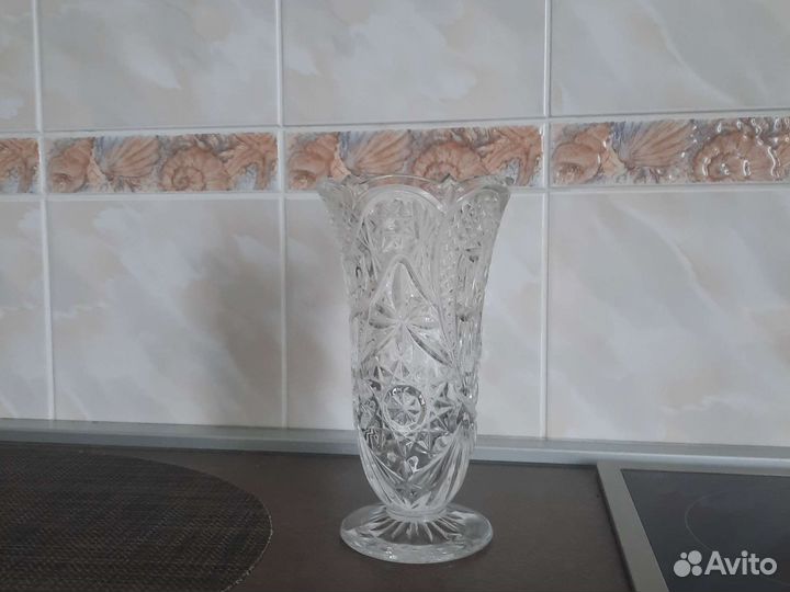 Хрустальная ваза для цветов