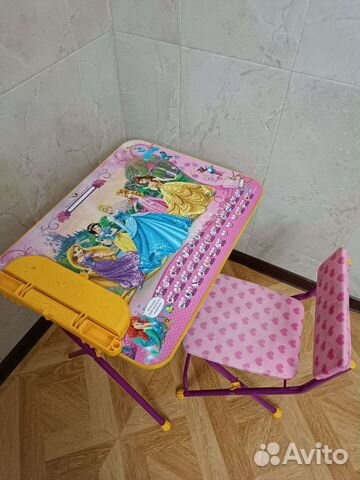 Детский стол и стул