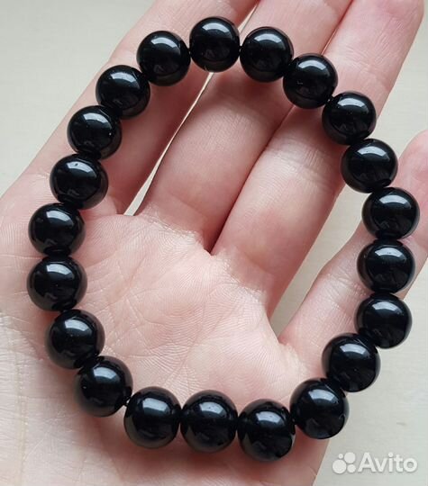 Браслет из черного агата на резинке