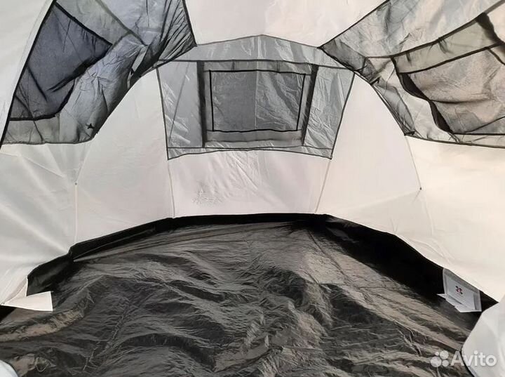 Палатка туристическая 4 местная Новая