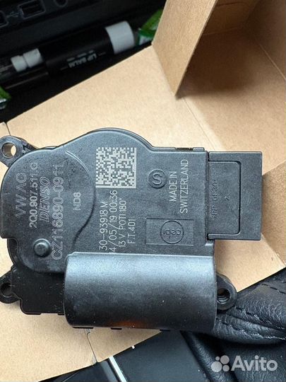 Моторчик заслонки отопителя Skoda Superb 2015