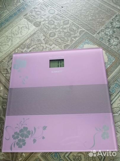 Весы напольные Marta