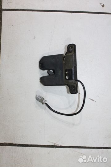 Замок багажника для Audi 80/90 (B4)