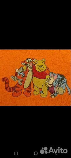 Вышивка на одежде, крое, текст, логотипы