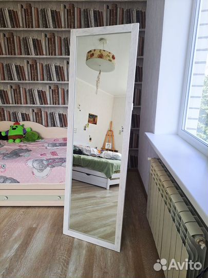 Зеркало напольное