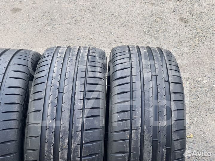 Michelin Pilot Sport 4 225/45 R19 96W