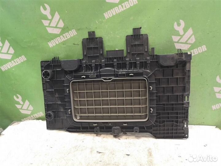 Крышка Рено Сценик 2