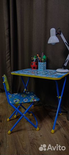 Детский стол и стул