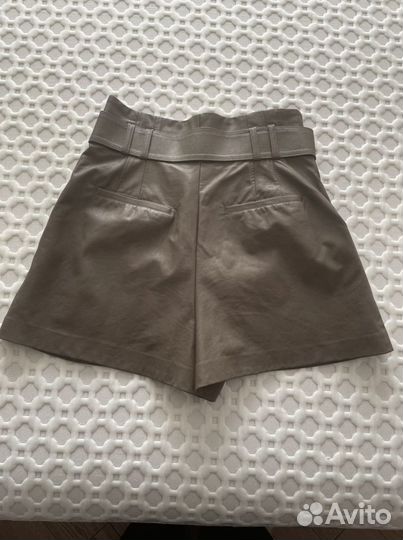 Шорты из экокожи Zara