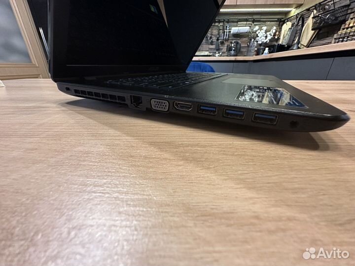 Игровой ноутбук asus X751L Intel Core i5-2,2 GHz