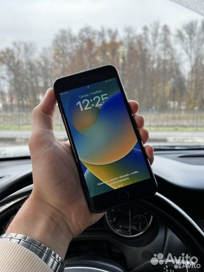 iPhone 8 Plus, 64 ГБ