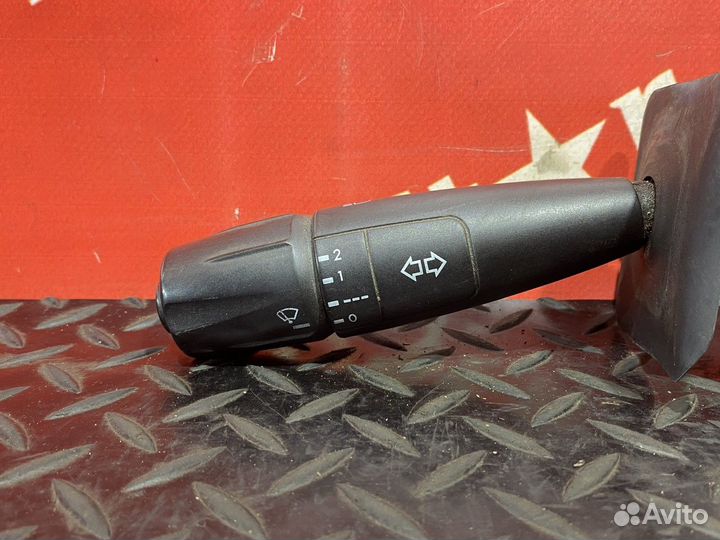 Переключатель поворотов подрулевой