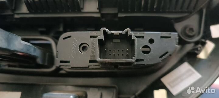 Кнопка обогрева Ford Focus 3