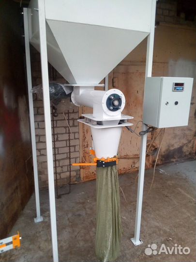 Весовой дозатор для фасовки зерна, пеллет