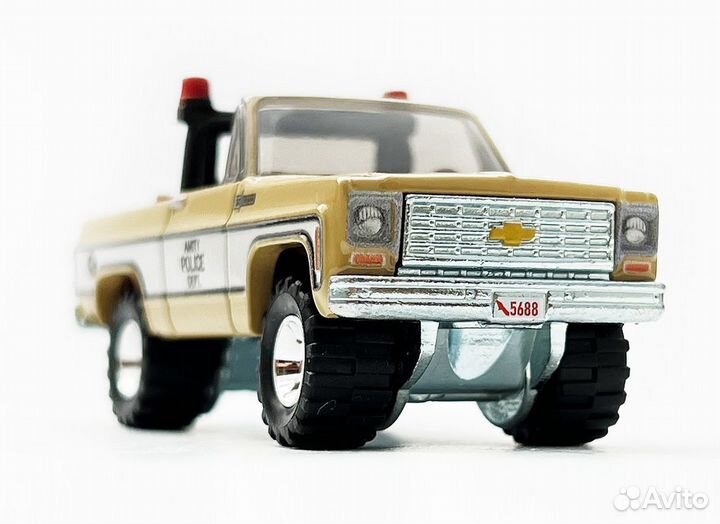 Коллекционная машинка Hot Wheels '75 Chevy Blazer