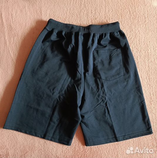 Новые шорты мужские, р.46