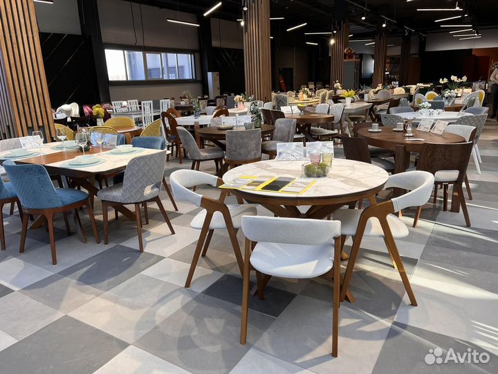 Продавец-консультант в мебельный салон