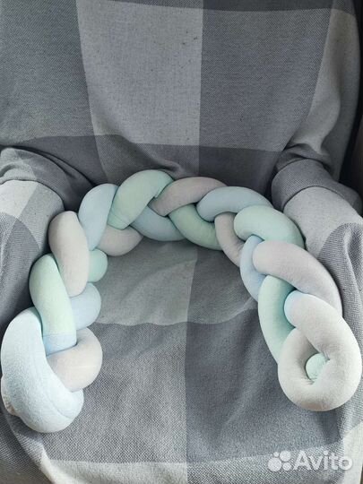 Бортик косичка в кроватку