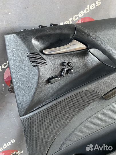 Обшивка правой двери Mercedes w639. Япония