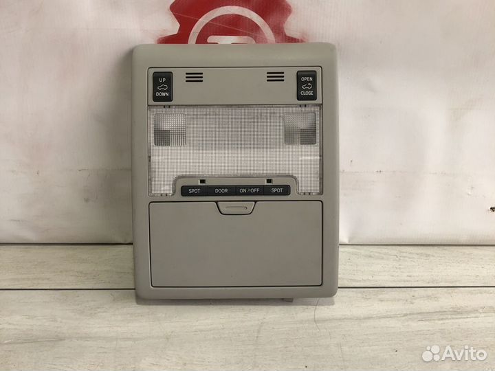 Toyota Land Cruiser 200 Плафон салонный