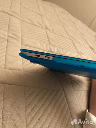 Apple MacBook Pro 13 2016 touchbar