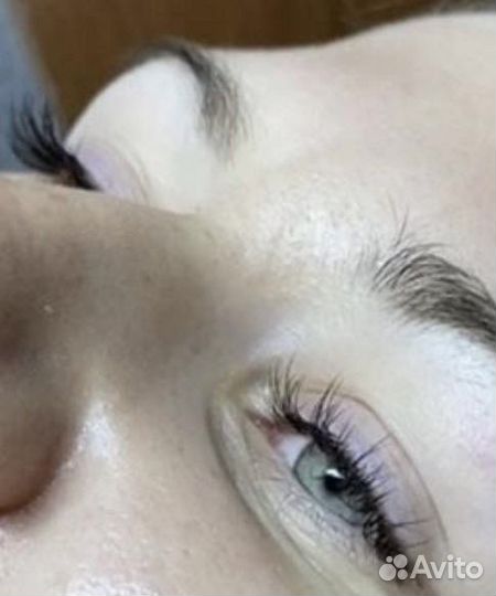 Ресницы и брови