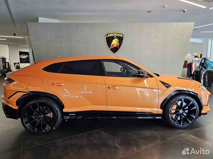 Lamborghini Urus 4.0 AT, 2024