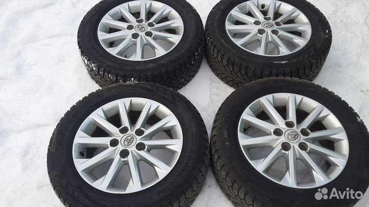 Тойота Камри V55, 70 оригинал 215 60 16