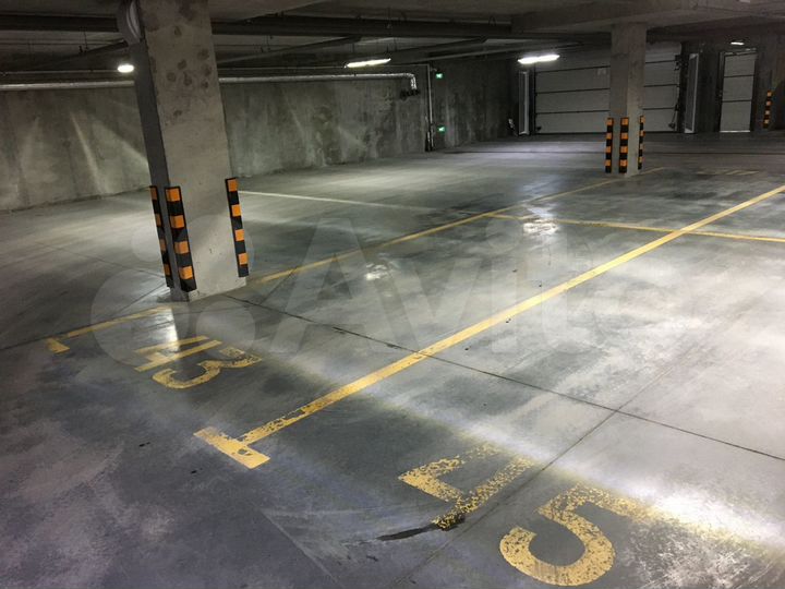 Машиноместо, 14 м²