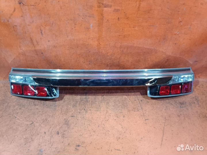 Стоп-планка Honda Stepwgn RG3