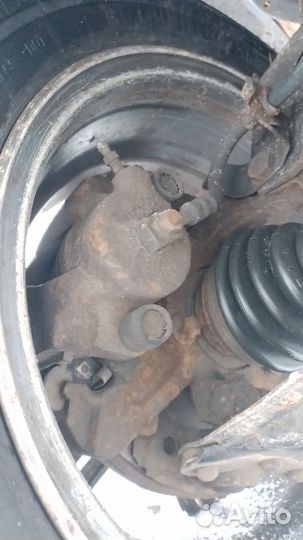 Суппорт передний правый Opel Astra G