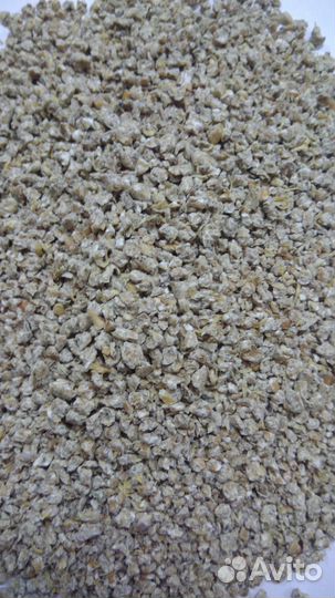 Комбикорм для бройлеров и несушек Богданович