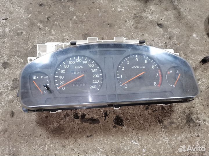 Приборная панель Mitsubishi galant 8 EA