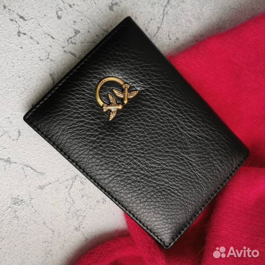 Обложка для документов Pinko