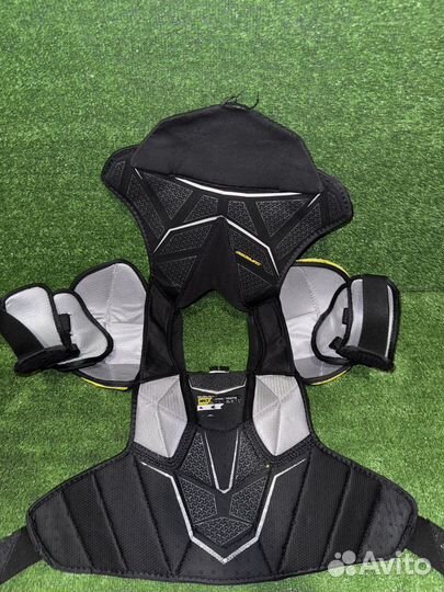 Хоккейный нагрудник Bauer INT L