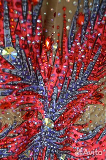 Стразы клеевые, пришивные, зеркала в наличии