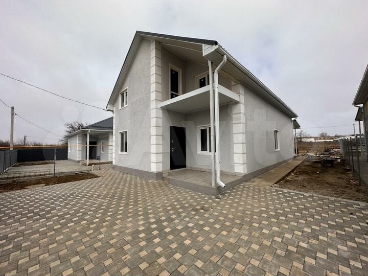 Дом 143 м² на участке 4,5 сот.