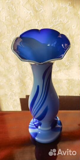 Ваза, цветное стекло