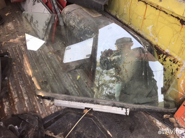 Стекло на w 124