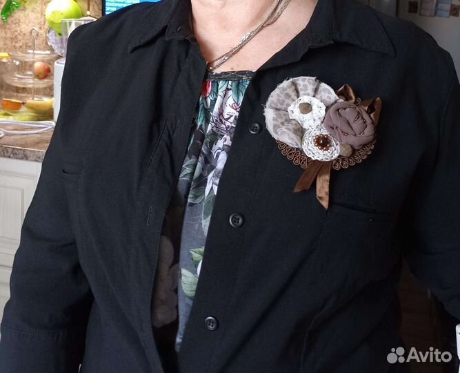 Брошь ручной работы