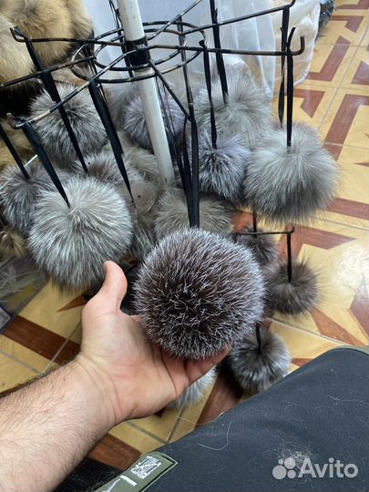 Помпон чернобурка