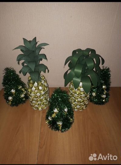 Ананас из конфет