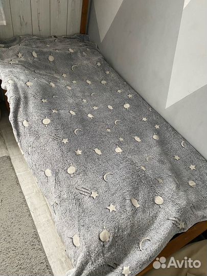 Плед, светящийся в темноте