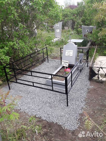 Уборка могил,покраска оград,памятники