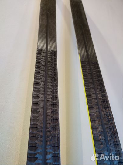 Лыжи детские 140 см