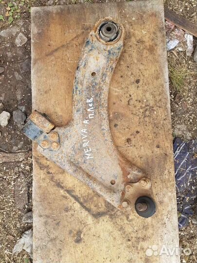 Рычаг передний левый Opel Meriva A