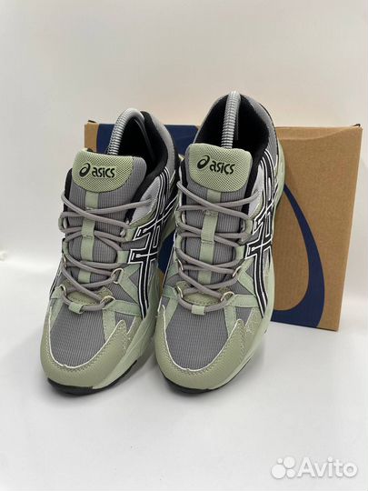 Кроссовки asics