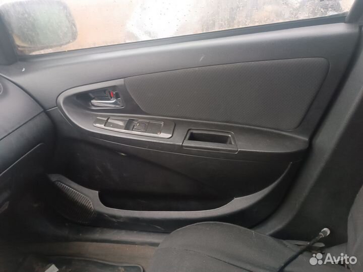 Обшивки дверей geely мк