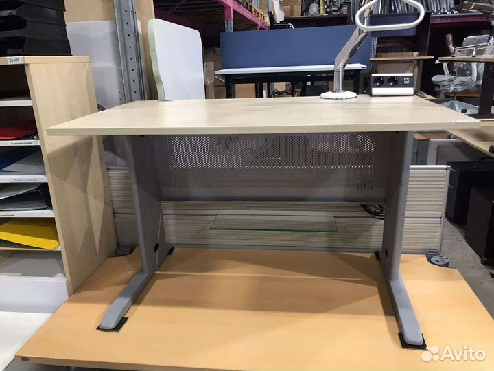 Столы компьютерные