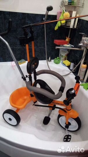 Трехколесный велосипед